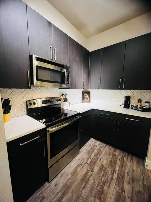 Getaway! Book Now! In The Heart Of Dallas! Great Location! * Dallas